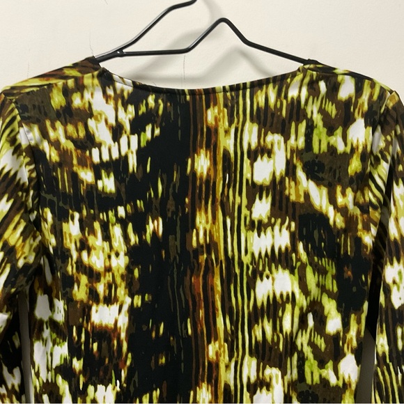 Cool Grace Elements Brown Yellow & Black Pleated Accent Polyester Spandex Top! - Picture 4 of 11